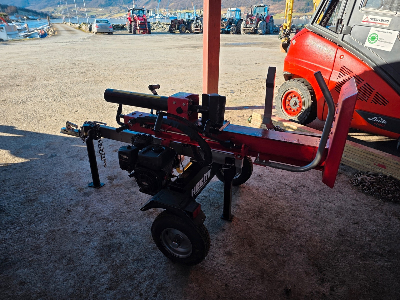 Vedkløyver med hengerfeste til bil - آلة تقطيع الخشب: صورة 3 Vedkløyver med hengerfeste til bil - آلة تقطيع الخشب: صورة 3