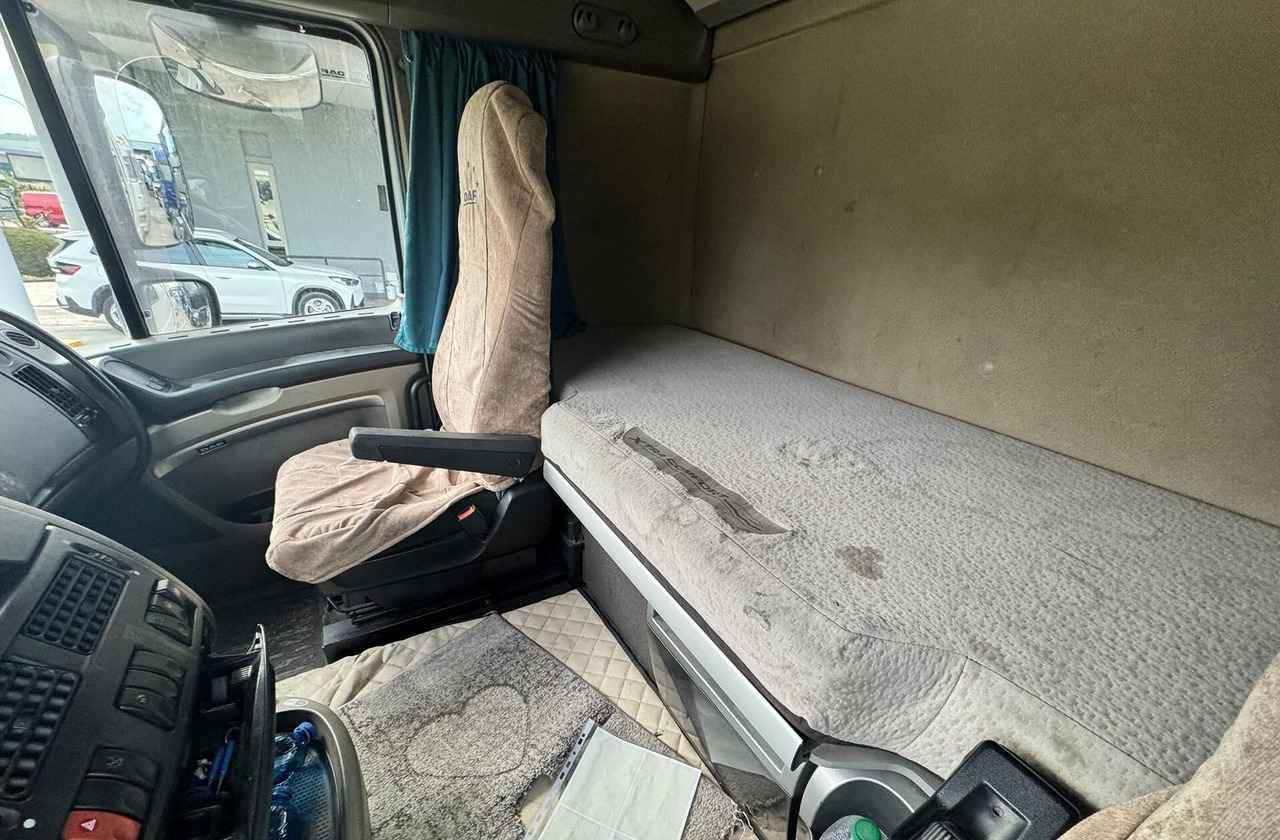 DAF XF 105.460 - 2010 - AUTOMATICO - وحدة جر: صورة 4 DAF XF 105.460 - 2010 - AUTOMATICO - وحدة جر: صورة 4
