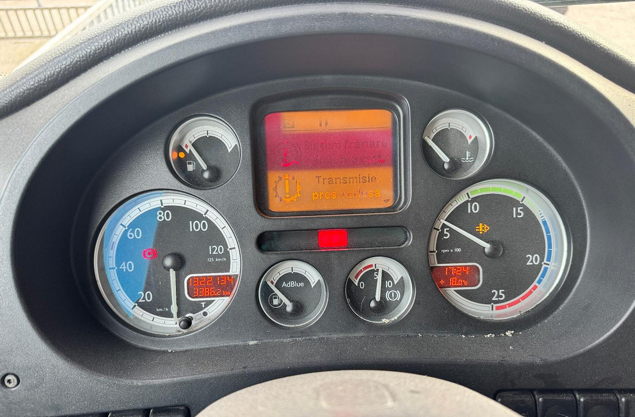 DAF XF 105.460 - 2010 - AUTOMATICO - وحدة جر: صورة 5 DAF XF 105.460 - 2010 - AUTOMATICO - وحدة جر: صورة 5