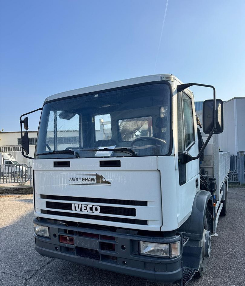 Iveco Eurocargo 150E23 con Gru HIAB - شاحنات مسطحة, شاحنة كرين: صورة 2 Iveco Eurocargo 150E23 con Gru HIAB - شاحنات مسطحة, شاحنة كرين: صورة 2
