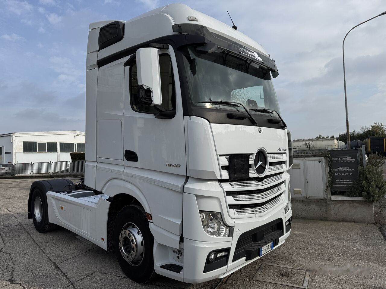 وحدة جر Mercedes-Benz Actros 1848: صورة 1