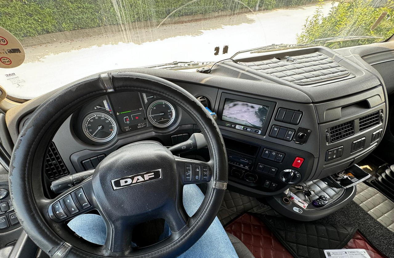 شاحنة الفريزر Motrice frigo DAF XF 105.460 con Sponda: صورة 8