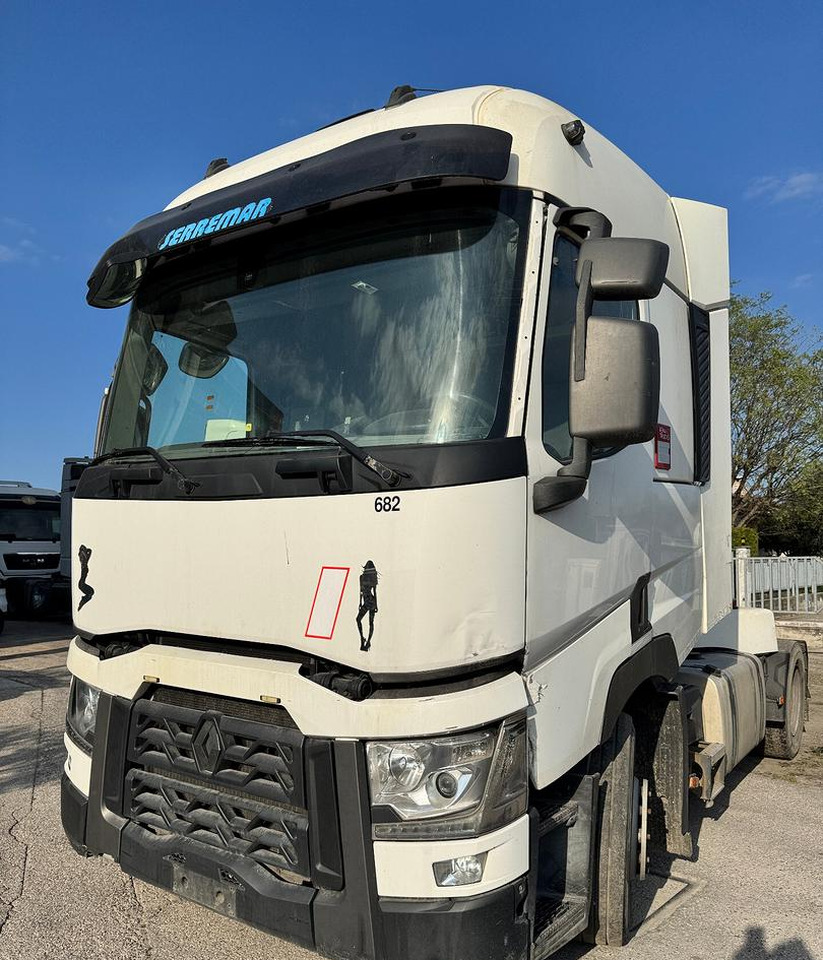 Renault T460 / 2015 / Euro 6 - وحدة جر: صورة 3 Renault T460 / 2015 / Euro 6 - وحدة جر: صورة 3