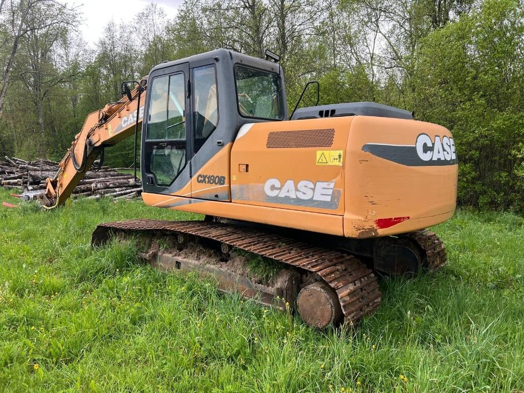 Case CX 180 B - حفار زحاف: صورة 2 Case CX 180 B - حفار زحاف: صورة 2