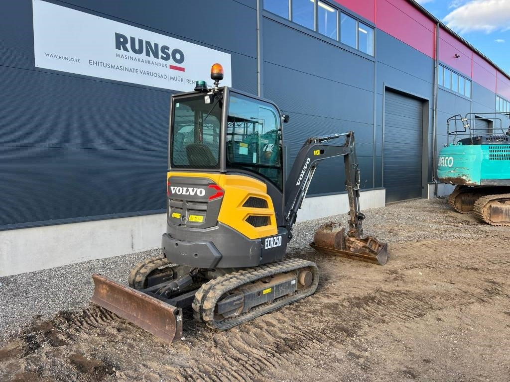 Volvo ECR 25 D - حفارة مُصَّغرة: صورة 5 Volvo ECR 25 D - حفارة مُصَّغرة: صورة 5