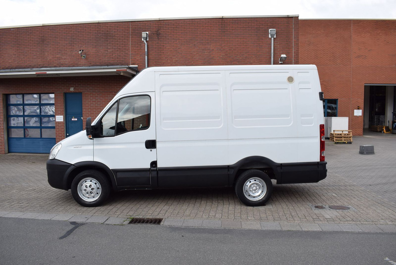 Iveco Daily 35 S 14L2H2 AHK Regale Standheizung - فان: صورة 3 Iveco Daily 35 S 14L2H2 AHK Regale Standheizung - فان: صورة 3