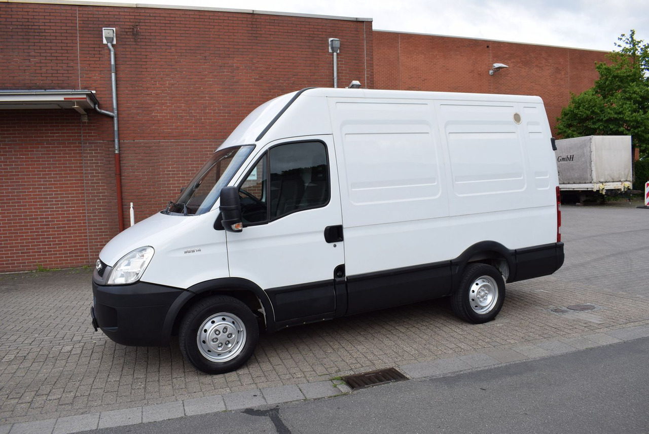 Iveco Daily 35 S 14L2H2 AHK Regale Standheizung - فان: صورة 2 Iveco Daily 35 S 14L2H2 AHK Regale Standheizung - فان: صورة 2