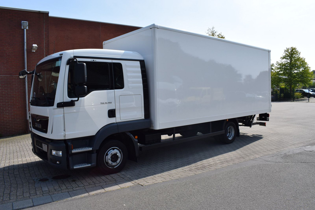 MAN TGL 8.190 Koffer 6,10m LBW Klima Tempomat AHK - شاحنة مغلقة الصندوق: صورة 2 MAN TGL 8.190 Koffer 6,10m LBW Klima Tempomat AHK - شاحنة مغلقة الصندوق: صورة 2