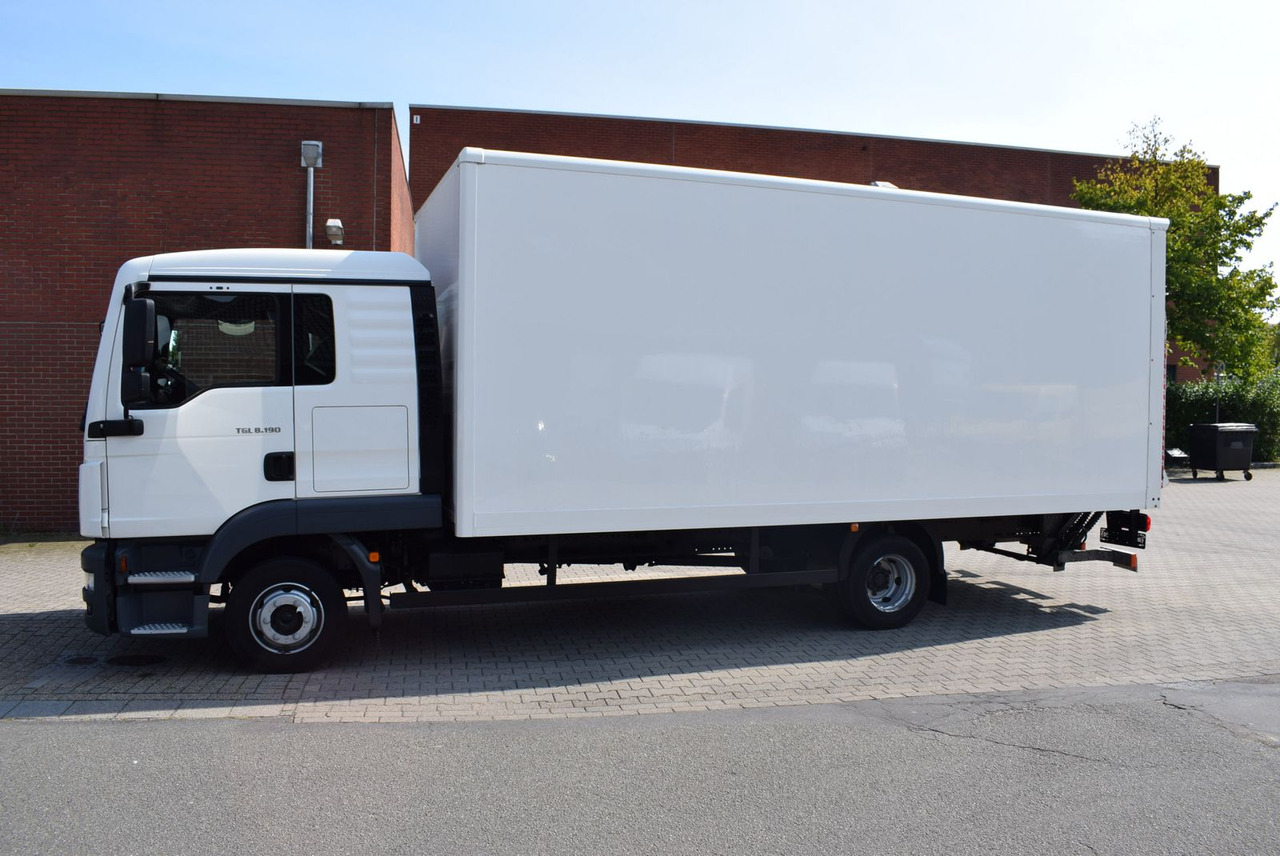 MAN TGL 8.190 Koffer 6,10m LBW Klima Tempomat AHK - شاحنة مغلقة الصندوق: صورة 3 MAN TGL 8.190 Koffer 6,10m LBW Klima Tempomat AHK - شاحنة مغلقة الصندوق: صورة 3