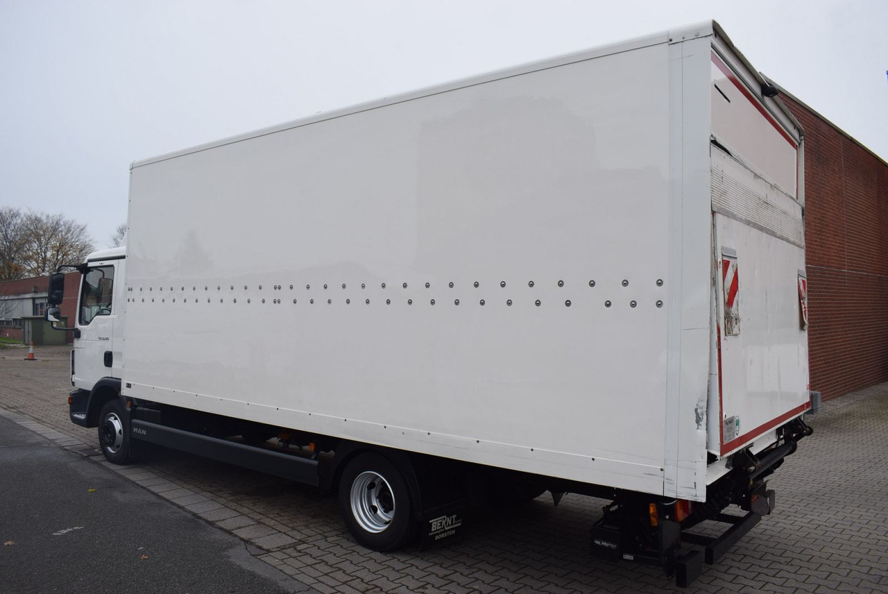 MAN TGL 8.220 Koffer LBW Klima EURO6 Luftfederung - شاحنة مغلقة الصندوق: صورة 4 MAN TGL 8.220 Koffer LBW Klima EURO6 Luftfederung - شاحنة مغلقة الصندوق: صورة 4