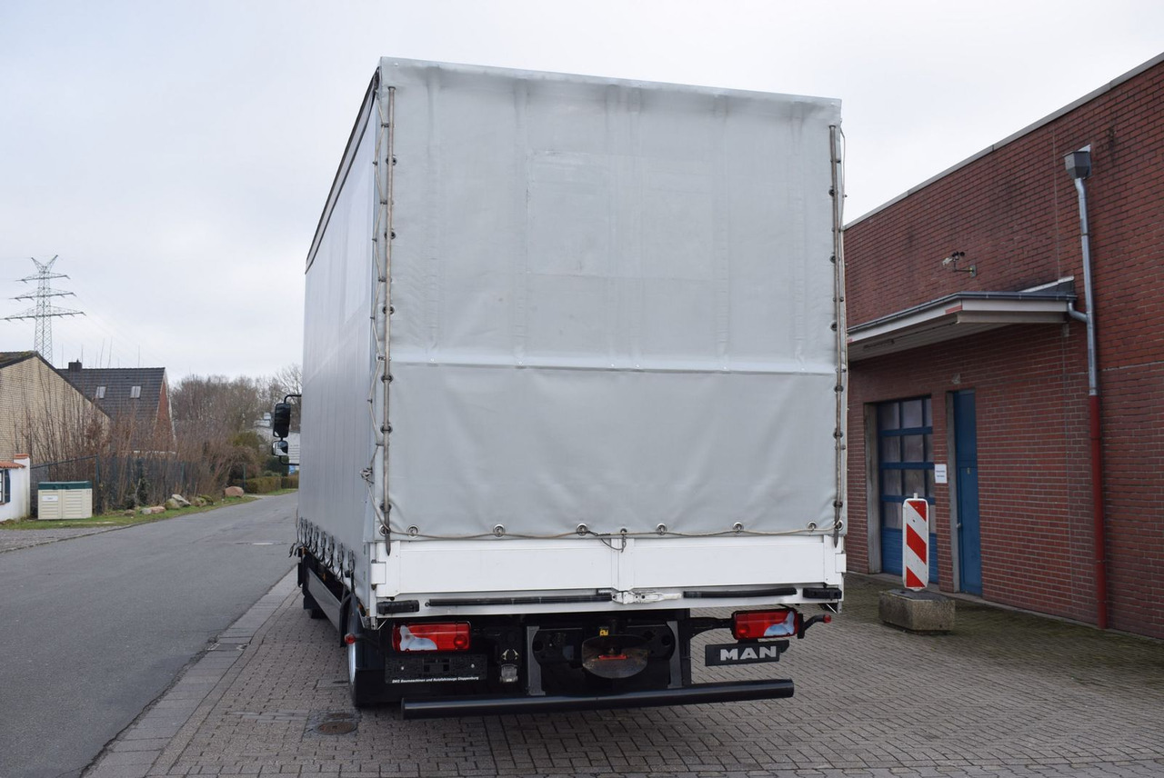 MAN TGL 8.220 Schiebeplane 2xSchlafplatz Standheiz. - شاحنة ستارة: صورة 5 MAN TGL 8.220 Schiebeplane 2xSchlafplatz Standheiz. - شاحنة ستارة: صورة 5