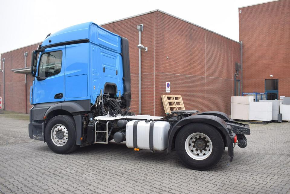 Mercedes-Benz Actros 1843 Stream Space Kipphydraulik Klima - وحدة جر: صورة 4 Mercedes-Benz Actros 1843 Stream Space Kipphydraulik Klima - وحدة جر: صورة 4