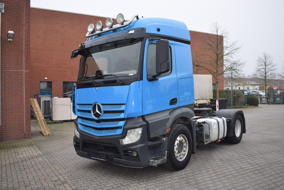 Mercedes-Benz Actros 1843 Stream Space Kipphydraulik Klima - وحدة جر: صورة 1 Mercedes-Benz Actros 1843 Stream Space Kipphydraulik Klima - وحدة جر: صورة 1