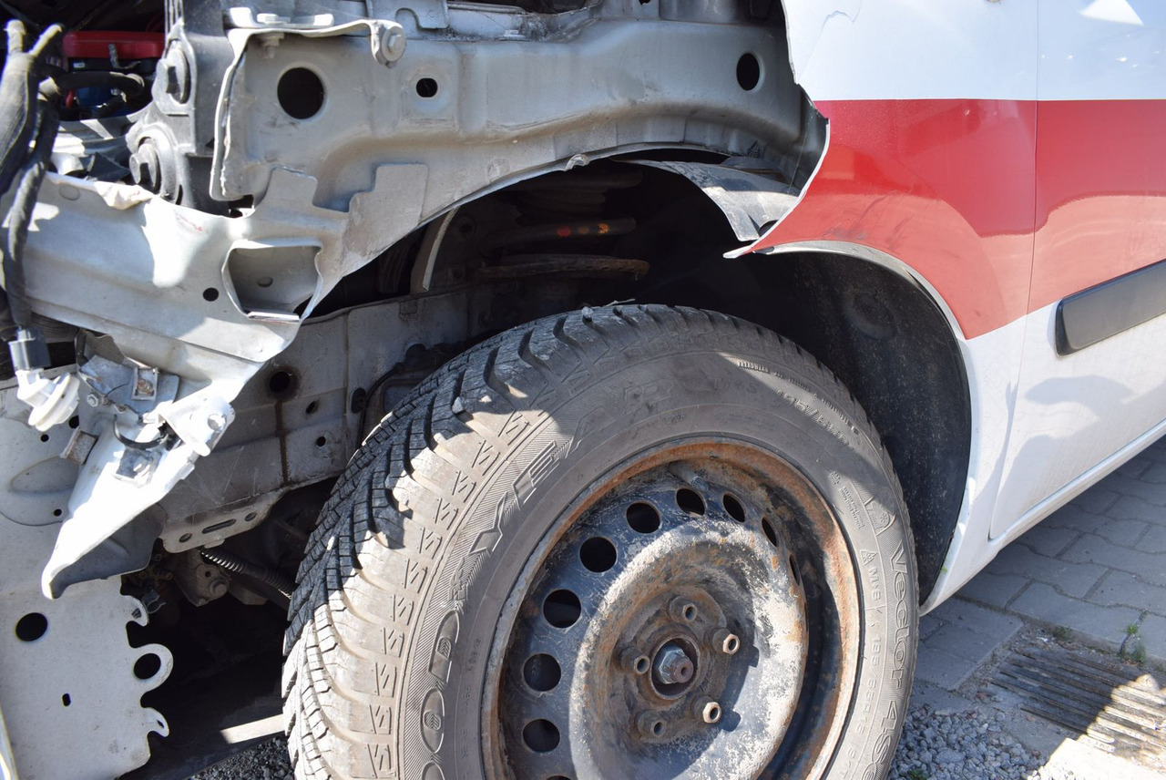 فان المدمجة Mercedes-Benz Citan 109 CDI lang Klima AHK Regale UNFALL: صورة 11