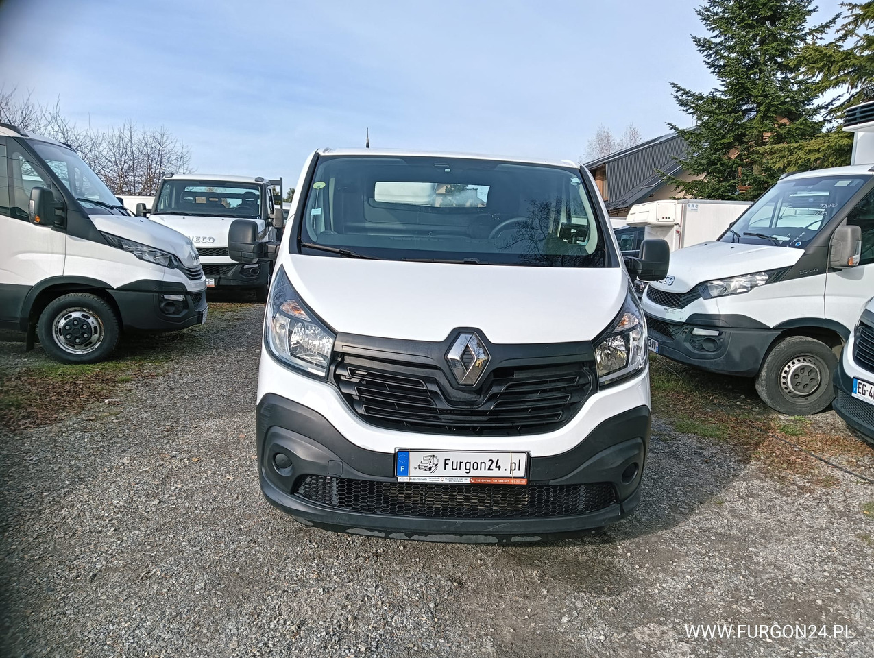 RENAULT TRAFIC PLATFORMA DO ZABUDOWY NR 876 - شاحنة التوصيل: صورة 2 RENAULT TRAFIC PLATFORMA DO ZABUDOWY NR 876 - شاحنة التوصيل: صورة 2