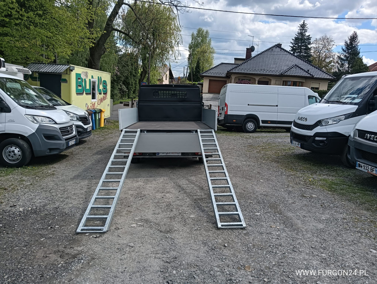 RENAULT TRAFIC SKRZYNIA PAKA Z NAJAZDAMI I PÓŁKAMI NR 689 - شاحنة مفتوحة: صورة 5 RENAULT TRAFIC SKRZYNIA PAKA Z NAJAZDAMI I PÓŁKAMI NR 689 - شاحنة مفتوحة: صورة 5
