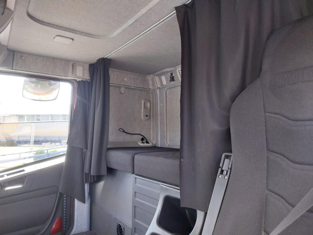 IVECO Stralis AS440S40TP - وحدة جر: صورة 5 IVECO Stralis AS440S40TP - وحدة جر: صورة 5