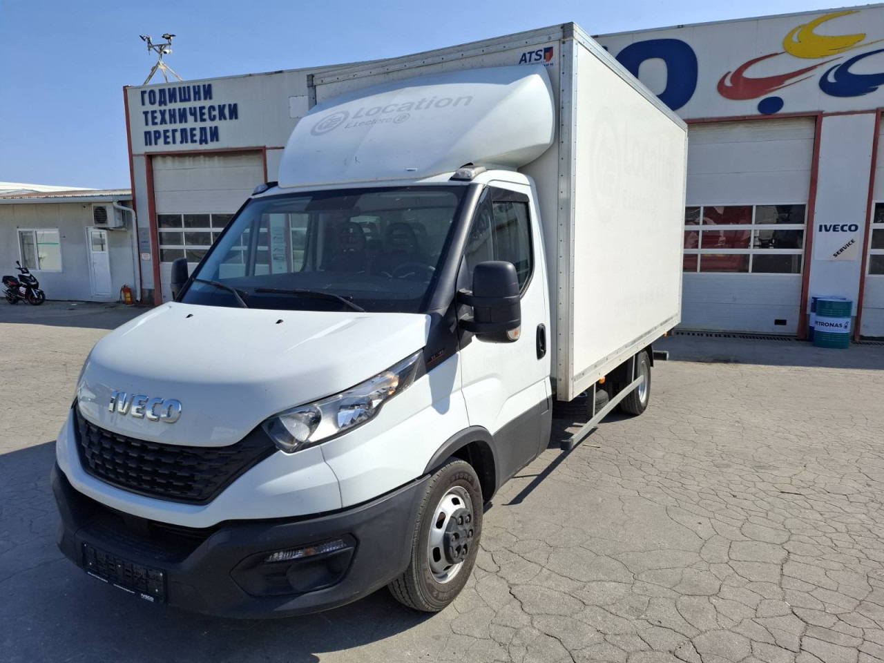 IVECO Daily 35C16H3.0 box/lift - شاحنة مغلقة الصندوق: صورة 5 IVECO Daily 35C16H3.0 box/lift - شاحنة مغلقة الصندوق: صورة 5