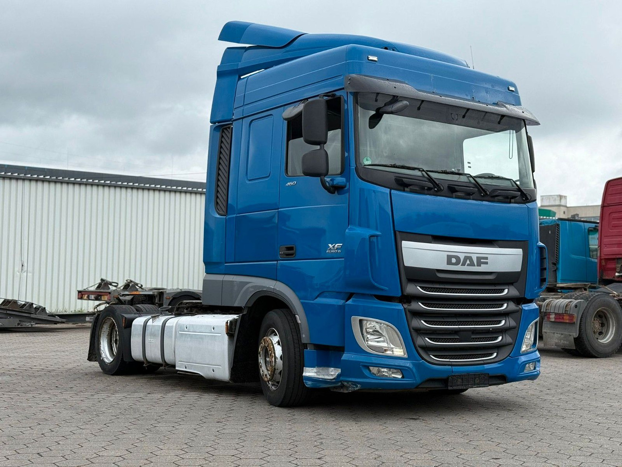 DAF XF 460 Low +Retarter+2xTank - وحدة جر: صورة 3 DAF XF 460 Low +Retarter+2xTank - وحدة جر: صورة 3