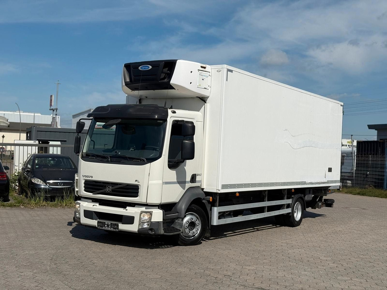 Volvo FL 240 Carrier Easy Cold+Hebebühne - شاحنة الفريزر: صورة 5 Volvo FL 240 Carrier Easy Cold+Hebebühne - شاحنة الفريزر: صورة 5