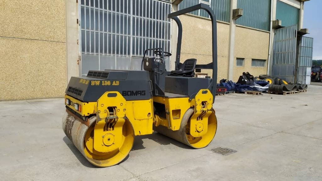 Bomag BW 138 AD - مدحلة اسفلت: صورة 1 Bomag BW 138 AD - مدحلة اسفلت: صورة 1