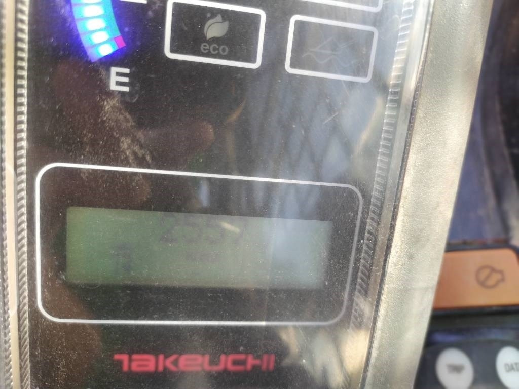 Takeuchi TL 8 - شيول صغير: صورة 5 Takeuchi TL 8 - شيول صغير: صورة 5