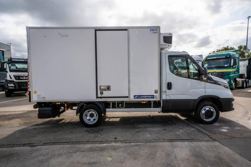 Iveco DAILY 35C180 HI MATIC+CARRIER XERIOS 5+ DHOLLANDIA - شاحنة مُبرّدة للتوصيل: صورة 3 Iveco DAILY 35C180 HI MATIC+CARRIER XERIOS 5+ DHOLLANDIA - شاحنة مُبرّدة للتوصيل: صورة 3