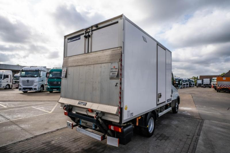 Iveco DAILY 35C180 HI MATIC+CARRIER XERIOS 5+ DHOLLANDIA - شاحنة مُبرّدة للتوصيل: صورة 4 Iveco DAILY 35C180 HI MATIC+CARRIER XERIOS 5+ DHOLLANDIA - شاحنة مُبرّدة للتوصيل: صورة 4