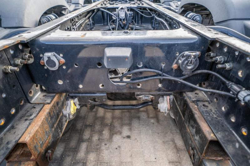 MAN TGS 35.440 BB -8X6 - شاحنة هيكل كابينة: صورة 5 MAN TGS 35.440 BB -8X6 - شاحنة هيكل كابينة: صورة 5