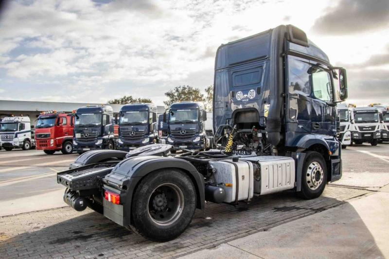 Mercedes ACTROS 1843 LS+E6+HYDRAULIQUE - وحدة جر: صورة 3 Mercedes ACTROS 1843 LS+E6+HYDRAULIQUE - وحدة جر: صورة 3