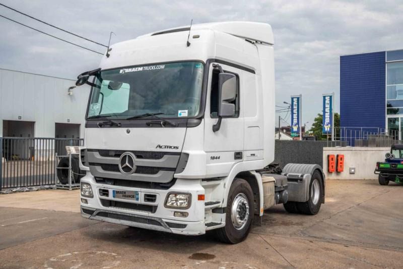 Mercedes ACTROS 1844 LS-MP3+E5+VOITH - وحدة جر: صورة 1 Mercedes ACTROS 1844 LS-MP3+E5+VOITH - وحدة جر: صورة 1