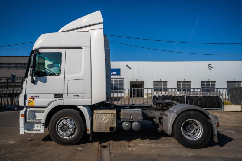 Mercedes ACTROS 1844 LS-MP3 + VOITH - وحدة جر: صورة 5 Mercedes ACTROS 1844 LS-MP3 + VOITH - وحدة جر: صورة 5