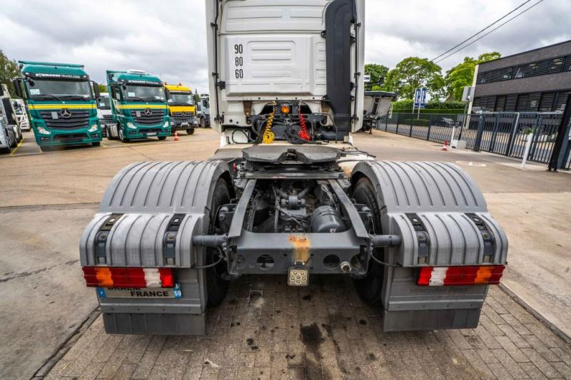 Mercedes ACTROS 1844 LS-MP3+VOITH - وحدة جر: صورة 5 Mercedes ACTROS 1844 LS-MP3+VOITH - وحدة جر: صورة 5