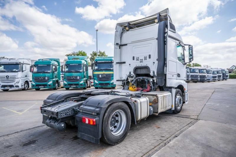 Mercedes ACTROS 1845 LS+HYDR - وحدة جر: صورة 4 Mercedes ACTROS 1845 LS+HYDR - وحدة جر: صورة 4
