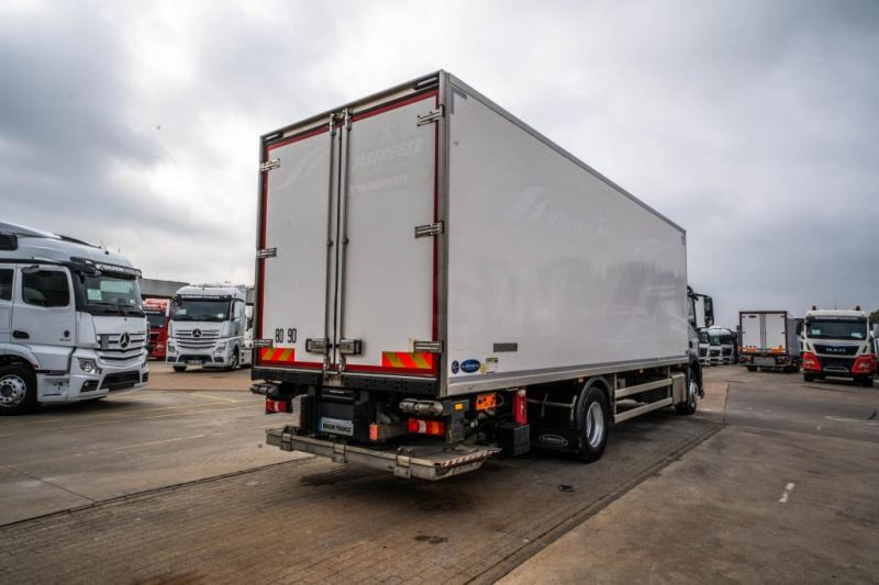 Mercedes ANTOS 1833 +CARRIER SUPRA MULTI 1250Mt+DHOLLANDIA 2.5T - شاحنة الفريزر: صورة 4 Mercedes ANTOS 1833 +CARRIER SUPRA MULTI 1250Mt+DHOLLANDIA 2.5T - شاحنة الفريزر: صورة 4