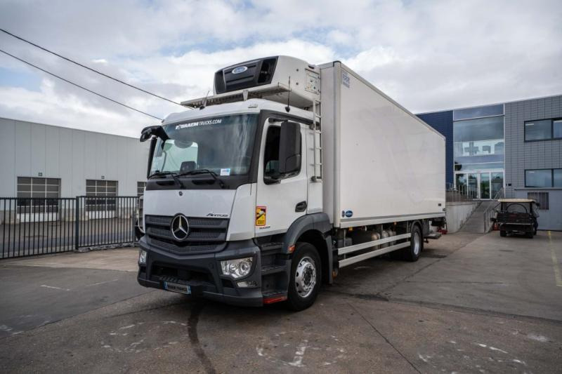 Mercedes ANTOS 1833 L +CARRIER SUPRA MULTI 1250Mt+DHOLLANDIA 2.5T. - شاحنة الفريزر: صورة 1 Mercedes ANTOS 1833 L +CARRIER SUPRA MULTI 1250Mt+DHOLLANDIA 2.5T. - شاحنة الفريزر: صورة 1