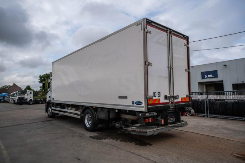 Mercedes ANTOS 1833 L +CARRIER SUPRA MULTI 1250Mt+DHOLLANDIA 2.5T. - شاحنة الفريزر: صورة 5 Mercedes ANTOS 1833 L +CARRIER SUPRA MULTI 1250Mt+DHOLLANDIA 2.5T. - شاحنة الفريزر: صورة 5
