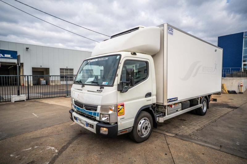Mitsubishi Fuso FUSO CANTER 7C15-DUONIIC HYBRID / 600 BI TEMP - شاحنة مُبرّدة للتوصيل: صورة 1 Mitsubishi Fuso FUSO CANTER 7C15-DUONIIC HYBRID / 600 BI TEMP - شاحنة مُبرّدة للتوصيل: صورة 1