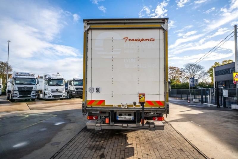 Renault D WIDE 250 DXI (12T)+DHOLLANDIA - شاحنة مقفلة: صورة 5 Renault D WIDE 250 DXI (12T)+DHOLLANDIA - شاحنة مقفلة: صورة 5