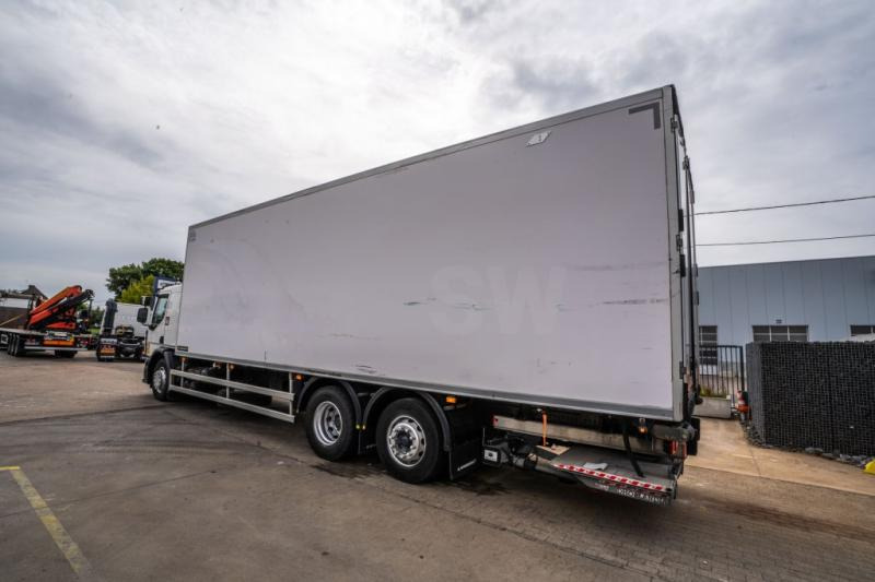 Renault D WIDE 380 DXI +CARRIER 1250 MT+DHOLLANDIA - شاحنة الفريزر: صورة 5 Renault D WIDE 380 DXI +CARRIER 1250 MT+DHOLLANDIA - شاحنة الفريزر: صورة 5