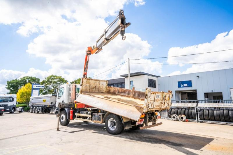 Renault KERAX 320 DCI +BIBENNE+PALFINGER 12Ton/m/2 EXT. - شاحنة قلاب, شاحنة كرين: صورة 5 Renault KERAX 320 DCI +BIBENNE+PALFINGER 12Ton/m/2 EXT. - شاحنة قلاب, شاحنة كرين: صورة 5