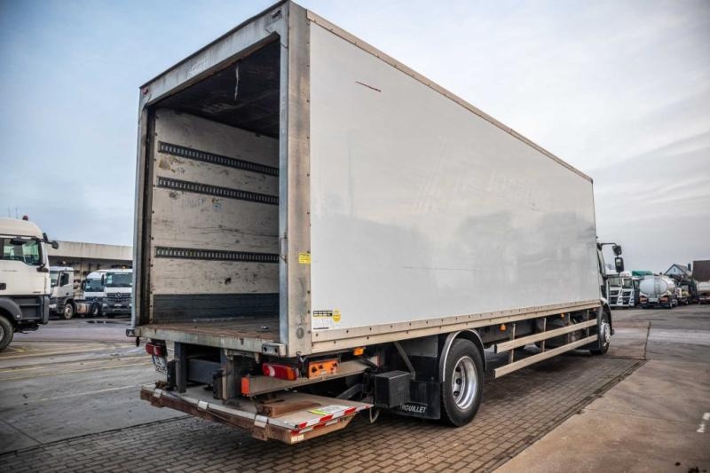 Renault MIDLUM 270 DXI (18t.)+DHOLLANDIA 2T. - شاحنة مقفلة: صورة 3 Renault MIDLUM 270 DXI (18t.)+DHOLLANDIA 2T. - شاحنة مقفلة: صورة 3