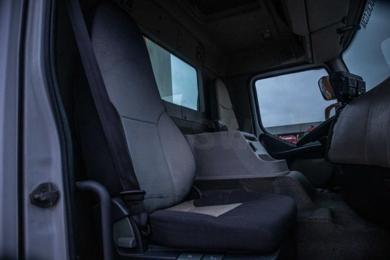 شاحنة مقفلة Renault PREMIUM 380 DXI-6x2: صورة 7