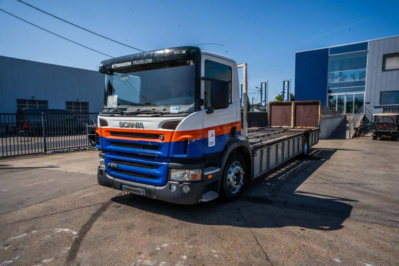 Scania P 270 (19T)- PORTE GAZ /10 PALETTES - شاحنات مسطحة: صورة 1 Scania P 270 (19T)- PORTE GAZ /10 PALETTES - شاحنات مسطحة: صورة 1