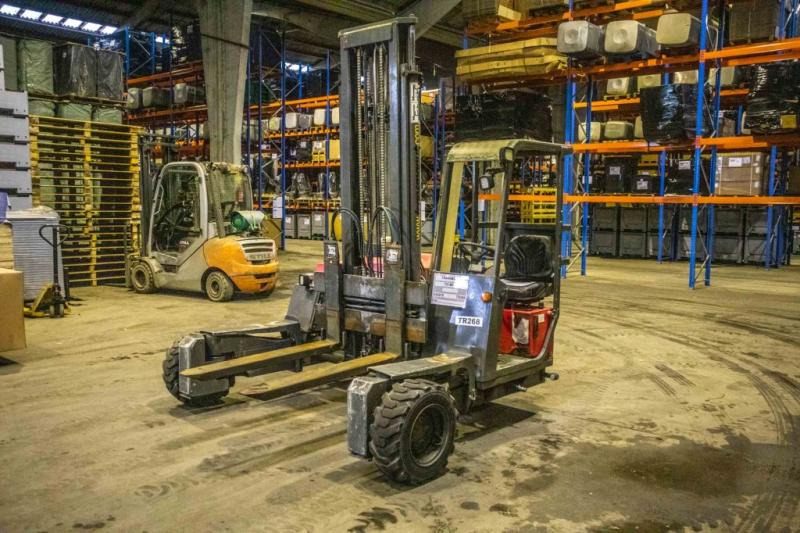 TRANSMANUT TCI MF23-2000KG-CHARIOT EMBARQUE-3XDir. - رافعة شوكية مثبتة على شاحنة: صورة 1 TRANSMANUT TCI MF23-2000KG-CHARIOT EMBARQUE-3XDir. - رافعة شوكية مثبتة على شاحنة: صورة 1