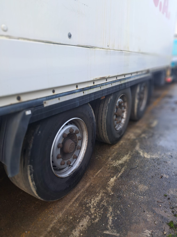 KRONE - نصف مقطورة صندوق مغلق: صورة 2 KRONE - نصف مقطورة صندوق مغلق: صورة 2