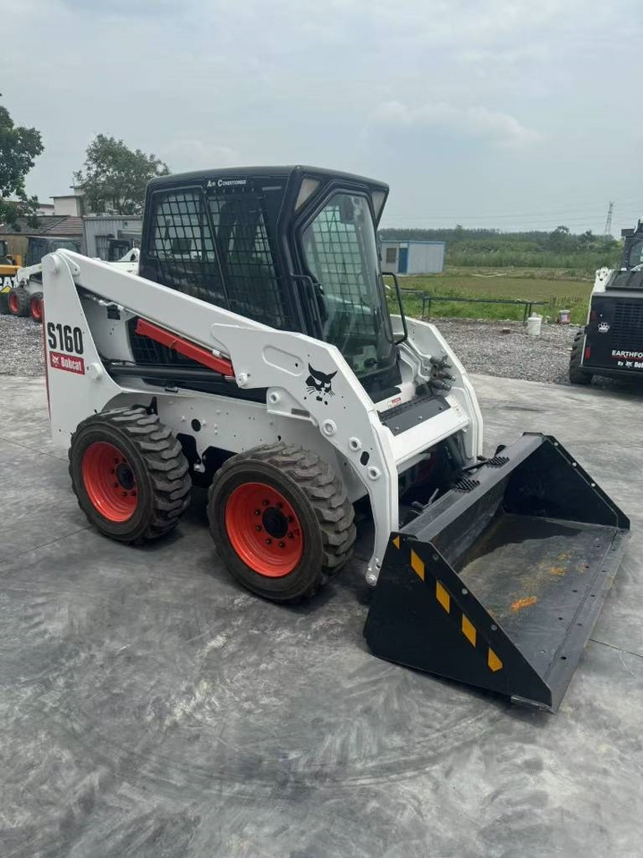 Bobcat S 160 - شيول صغير: صورة 3 Bobcat S 160 - شيول صغير: صورة 3