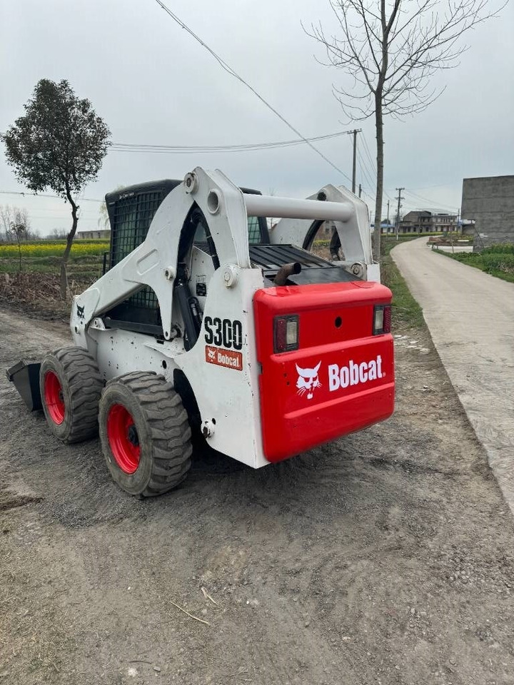 Bobcat S 300 - شيول صغير: صورة 5 Bobcat S 300 - شيول صغير: صورة 5