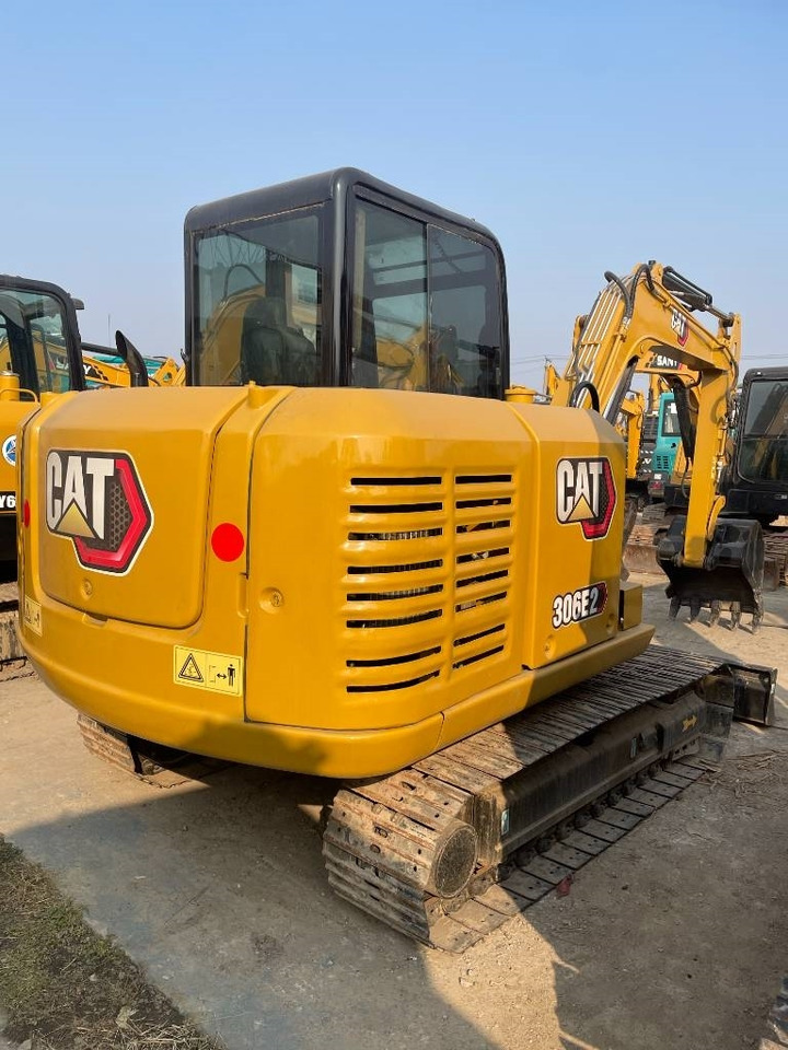 CAT 306 - حفار زحاف: صورة 3 CAT 306 - حفار زحاف: صورة 3