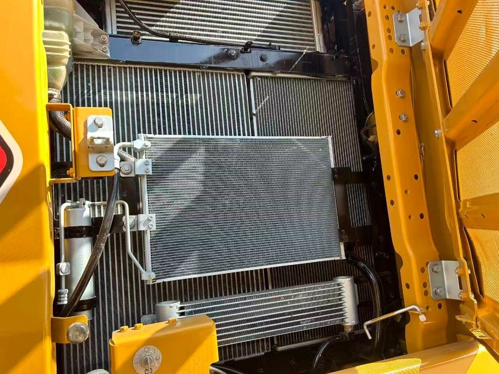 CAT 320 GC - حفار زحاف: صورة 5 CAT 320 GC - حفار زحاف: صورة 5